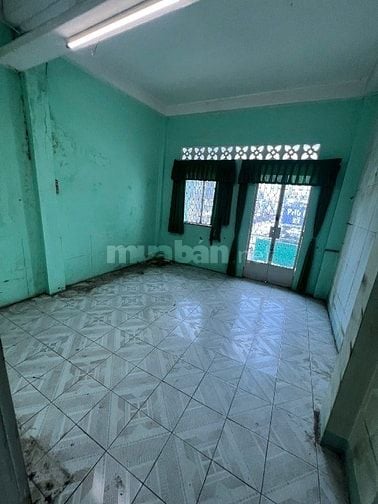 Nhà MT nguyễn Biểu P1Q5.(Hạ Giá còn 27tỷ800tr còn TL mạnh)