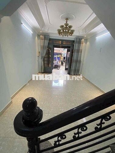 Nhà Mới Hẻm Xe Hơi P9: 4.2x16m ,2 lầu, 4pn, 4wc, mấy lạnh