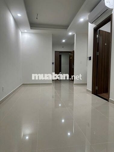 67m2 - Giá 3.75 tỷ thuế phí - 2PN2WC tầng 17 nội khu - Q7 Riverside