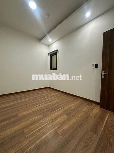 67m2 - Giá 3.75 tỷ thuế phí - 2PN2WC tầng 17 nội khu - Q7 Riverside