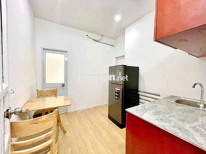CHO THUÊ CHUNG CƯ MINI / 2 PHÒNG NGỦ TÁCH BẾP - CỬA SỔ THOÁNG MÁT