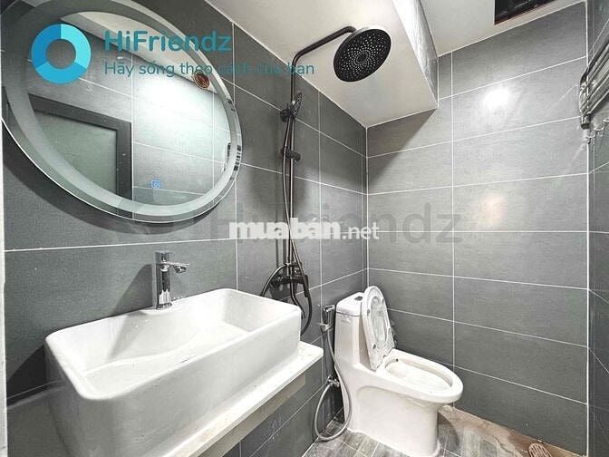CĂN HỘ NGAY TRUNG TÂM GIÁ RẺ CÓ MÁY GIẶT RIÊNG, CỬA SỔ TRỜI THOÁNG MÁT