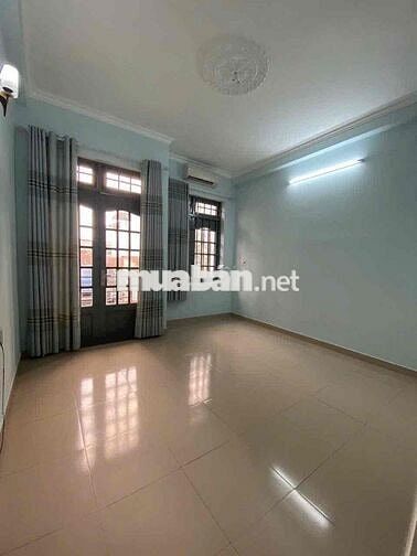 Nhà Mới Hẻm Xe Hơi P9: 4.2x16m ,2 lầu, 4pn, 4wc, mấy lạnh