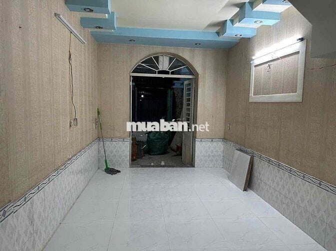 Trệt lầu 3,2*18; 2pn đi gò vấp gần hẻm xe hơi