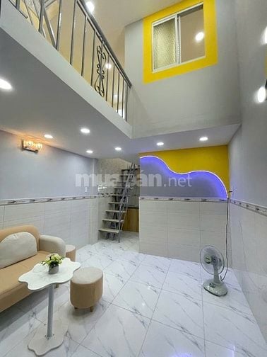 Nhà SHR dt 17m2 đúc lững 1 lầu 2pn hẻm Huỳnh Thiện Lộc, Q. Tân Phú