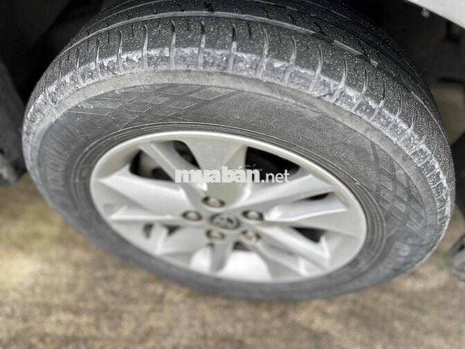 Toyota Innova E số sàn 7c GIẢM SÂU ĐÓN TẾT