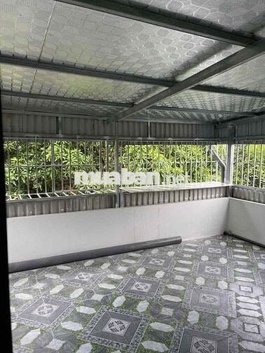 Chính chủ cho thuê nhà 3 tầng ngay ngã 4 đường Nguyễn Văn Giáp và đườn