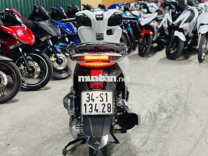 XE MÁYTHANH TÙNG_SH VIỆT 125 TRẮNG LƯỚT BAO ZIN