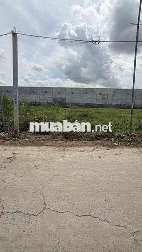 em chính chủ cần bán gấp miếng đất bgang 5 dài 34 mặt tiền đường