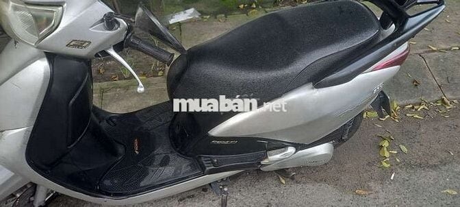 HONĐA LEAD MÁY CỰC NGON BAO ÊM CHẠY MẠNH KO KÊU HÚ