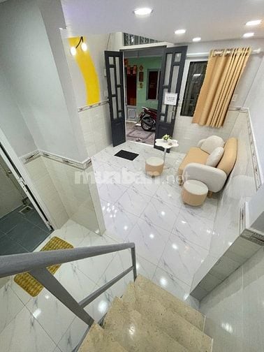 Nhà SHR dt 17m2 đúc lững 1 lầu 2pn hẻm Huỳnh Thiện Lộc, Q. Tân Phú