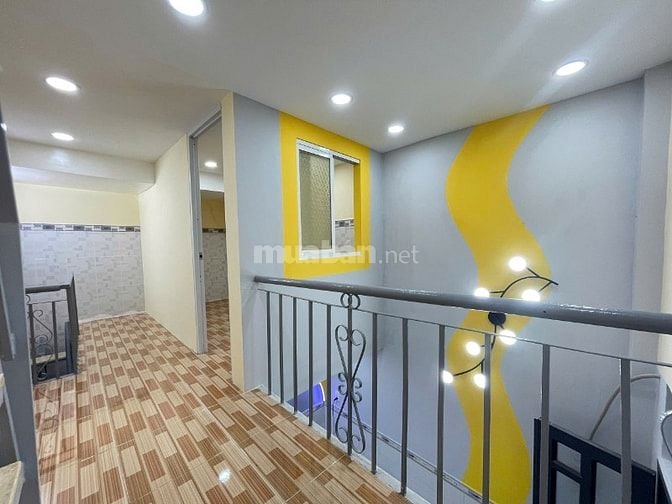 Nhà SHR dt 17m2 đúc lững 1 lầu 2pn hẻm Huỳnh Thiện Lộc, Q. Tân Phú