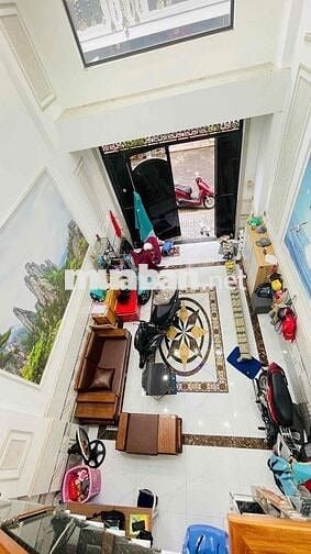 Bán Nhà 5 Tầng Mái Thái Đường Nguyễn Ảnh Thủ, Hẻm 8m Có Lề, 4.05*15m