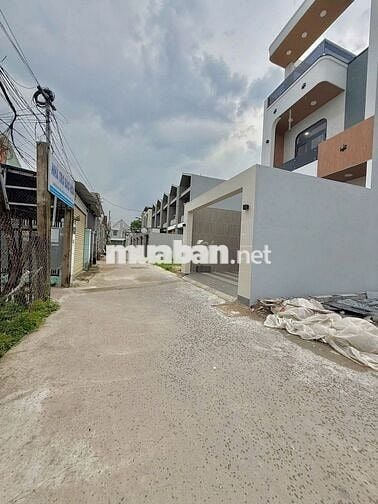 BÁN LÔ GÓC 2 MẶT TIỀN - 1 SẸC ĐƯỜNG DT768