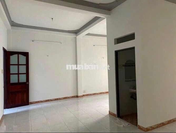 3.5x24 (nở hậu 7m). Nhà 2 lầu mặt tiền Lò Siêu. 5PN 5WC có sân để xe