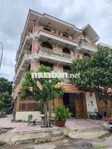 BIỆT THỰ Ký túc xá Bình Thạnh sát ĐH VLU CS3 FULL NỘI THẤT Bao hết phí