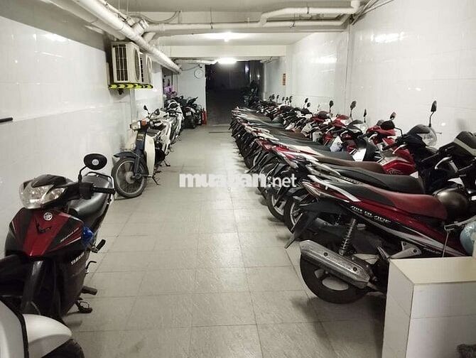 Phòng trọ trong nhà nguyên căn mặt tiền đường Nguyễn Xí