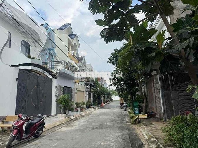 LÔ ĐẤT THỔ CƯ ĐẸP ĐƯỜNG 8M GẦN PHAN VĂN HỚN BÀ ĐIỂM GIÁ TỐT