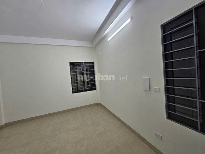 Cho thuê nhà ở hộ gia đình tại ngách 141/99 Định Công Hạ