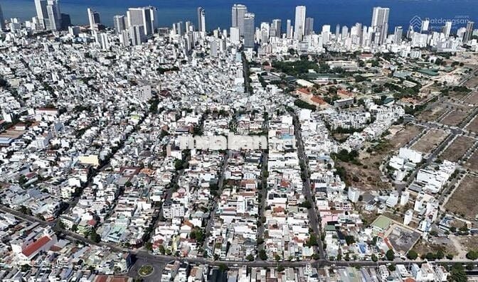 BÁN ĐẤT SẴN SỔ MẶT TIỀN 7M *** PHỐ HÀN BẠCH ĐẰNG-NHA TRANG