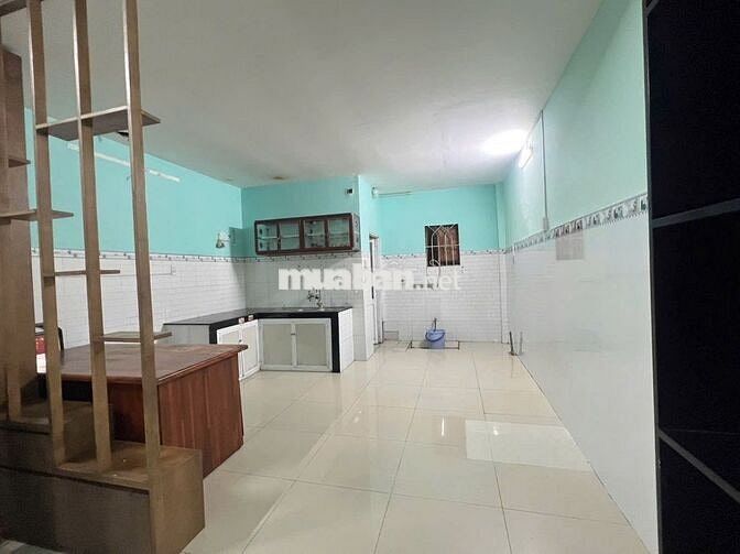 NHÀ CẤP 4, 46M2 (4.2x11), HẺM 6M, DĨ AN CHỈ 2 ĐỒNG x TL