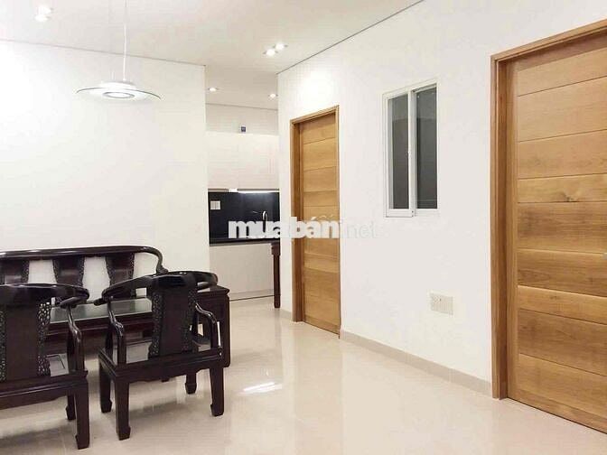 Cho thuê nhà trệt, trung tâm quận 1, gần chợ Tân Định