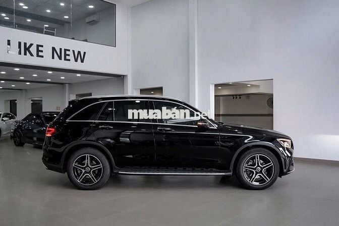 Mercedes GLC300 4Matic bản update V1 2022