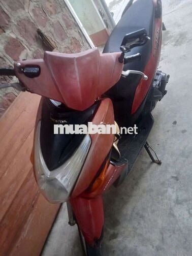 Cần bán xe ga click giá êm