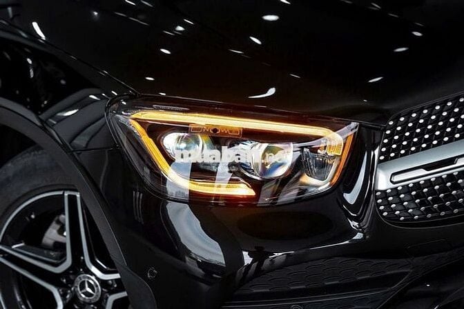 Mercedes GLC300 4Matic bản update V1 2022