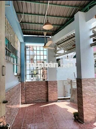 Mặt tiền Phùng Văn Cung 3 lầu tn 18 tr/th 5PN 4WC 6.x tỷ