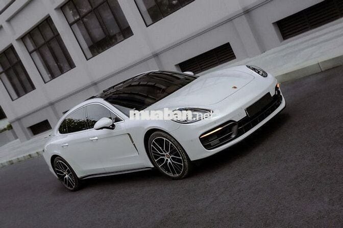 Porsche Panamera 2023 4 Executive - 15000 km