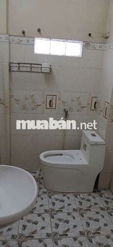 Cho thuê 1 tầng 45m2 nhà mặt tiền q6 đương Phan Văn Khỏe