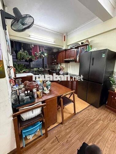 Lô góc chung cư Đồng Tầu nhà đẹp 2 thoáng  2PN sổ CC 60m T7 giá 4 tỷ c