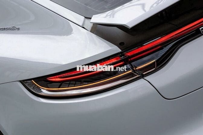 Porsche Panamera 2023 4 Executive - 15000 km