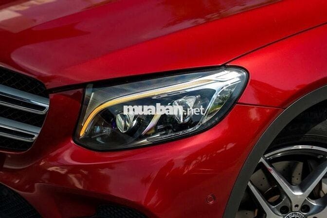 Mercedes GLC300 4Matic 2019, Bank 90%