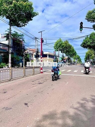 Nhà phố trong trung Long Khánh giá chỉ 600tr