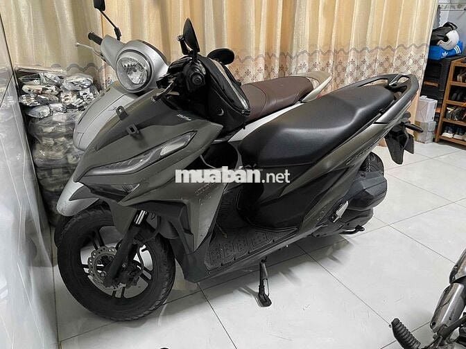 Vario 150cc đăng ký 2019 màu vàng cát BSTP c.chủ