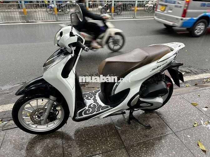 Honda SH mode 2023 mới 90% Bstp chính chủ