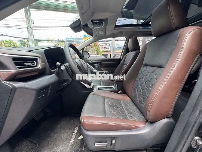 Toyota Innova Cross HEV 2.0 CVT - 22000 Km