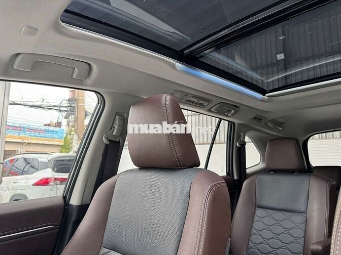 Toyota Innova Cross HEV 2.0 CVT - 22000 Km