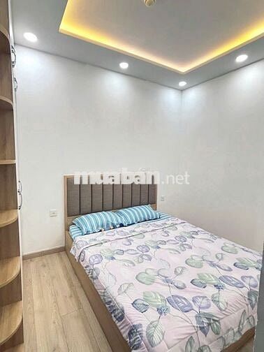 Cho thuê căn hộ cao cấp 71m2 khu Emerald - Celadon City. Giá chỉ 13tr5
