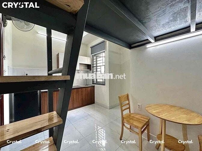 PHÒNG CÓ GÁC MỚI XÂY FULL NỘI THẤT CỬA SỔ TRỜI NGAY CÔNG THƯƠNG