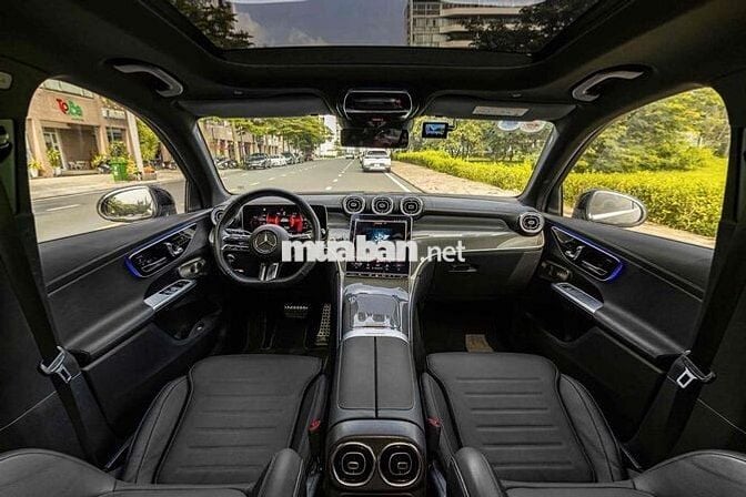 Mercedes GLC300 AMG Model 2024 All new Siêu lướt