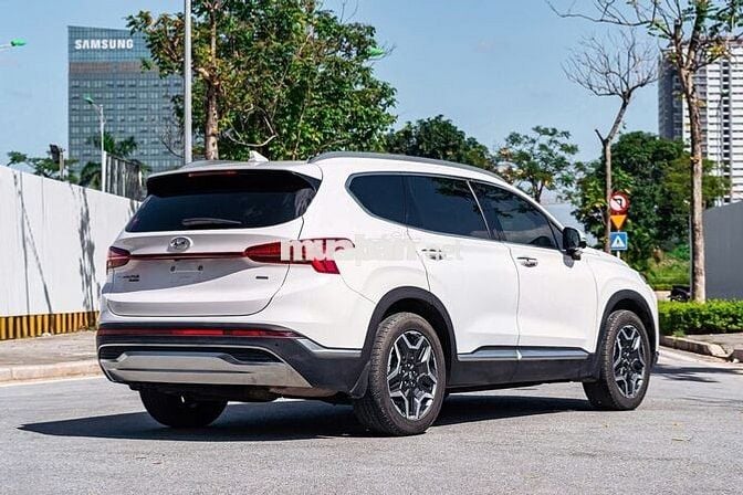 Hyundai Santa Fe 2024 2.5 Xăng - 20000 km