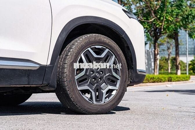 Hyundai Santa Fe 2024 2.5 Xăng - 20000 km