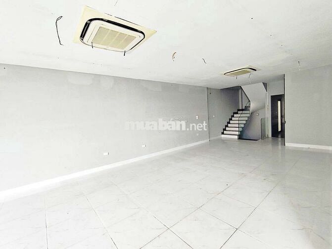 Cho thuê văn phòng 65m², 11tr tại Tố Hữu - Lê Văn lương, Thanh Xuân