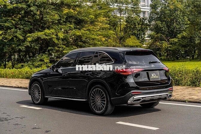 Mercedes GLC300 AMG Model 2024 All new Siêu lướt