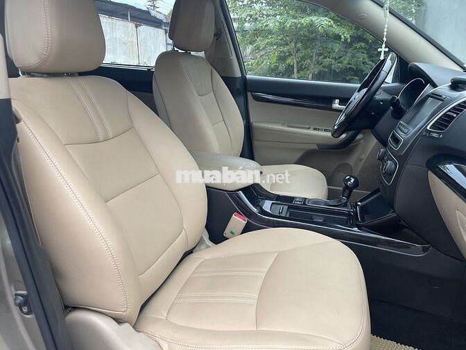 Kia Sorento GAT 2016 máy xăng số tự động