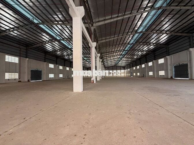CHO THUÊ NHÀ XƯỞNG 5200M2 GIÁ TỐT TẠI CCN BẾN LỨC, LONG AN