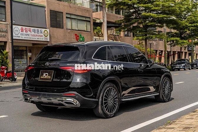 Mercedes GLC300 AMG Model 2024 All new Siêu lướt